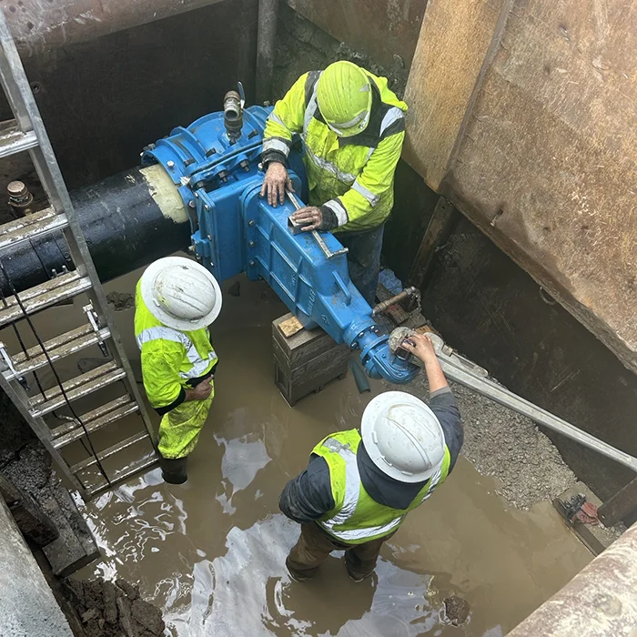 Valve insertions help control flow in live lines